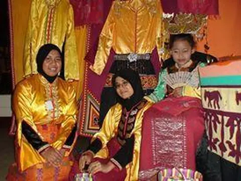 Pakaian Tradisi Bajau